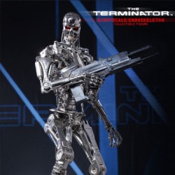 Hot Toys Terminator T800 Endoskeleton